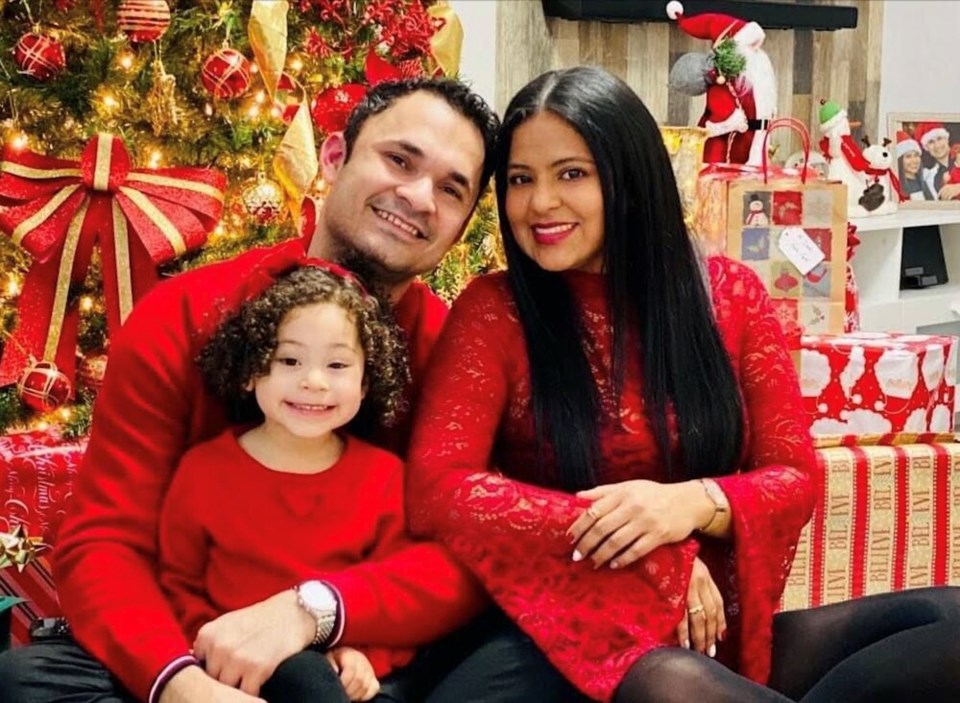 Canada Immigration - vanegas-1